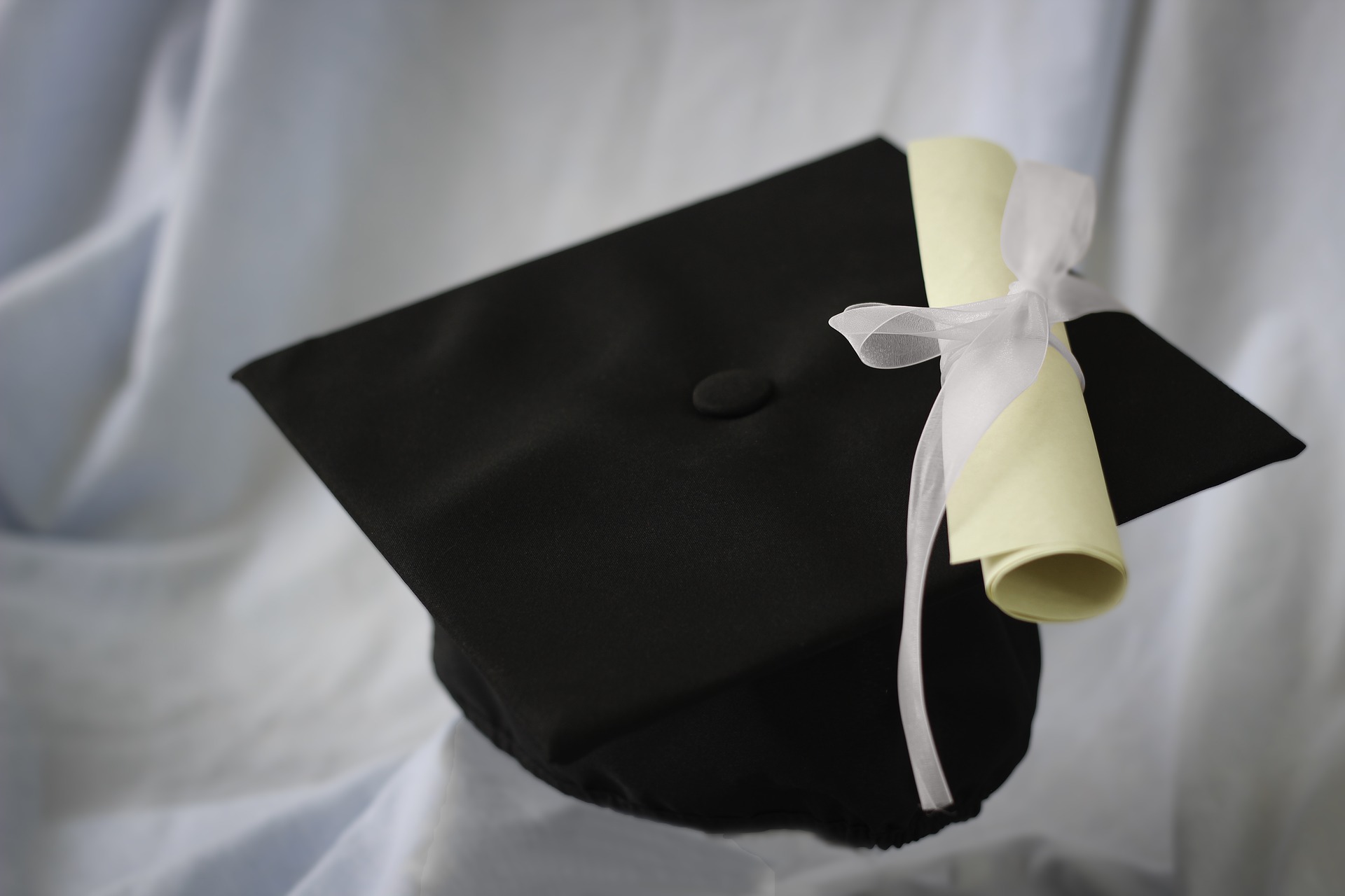 graduation-2148715_1920